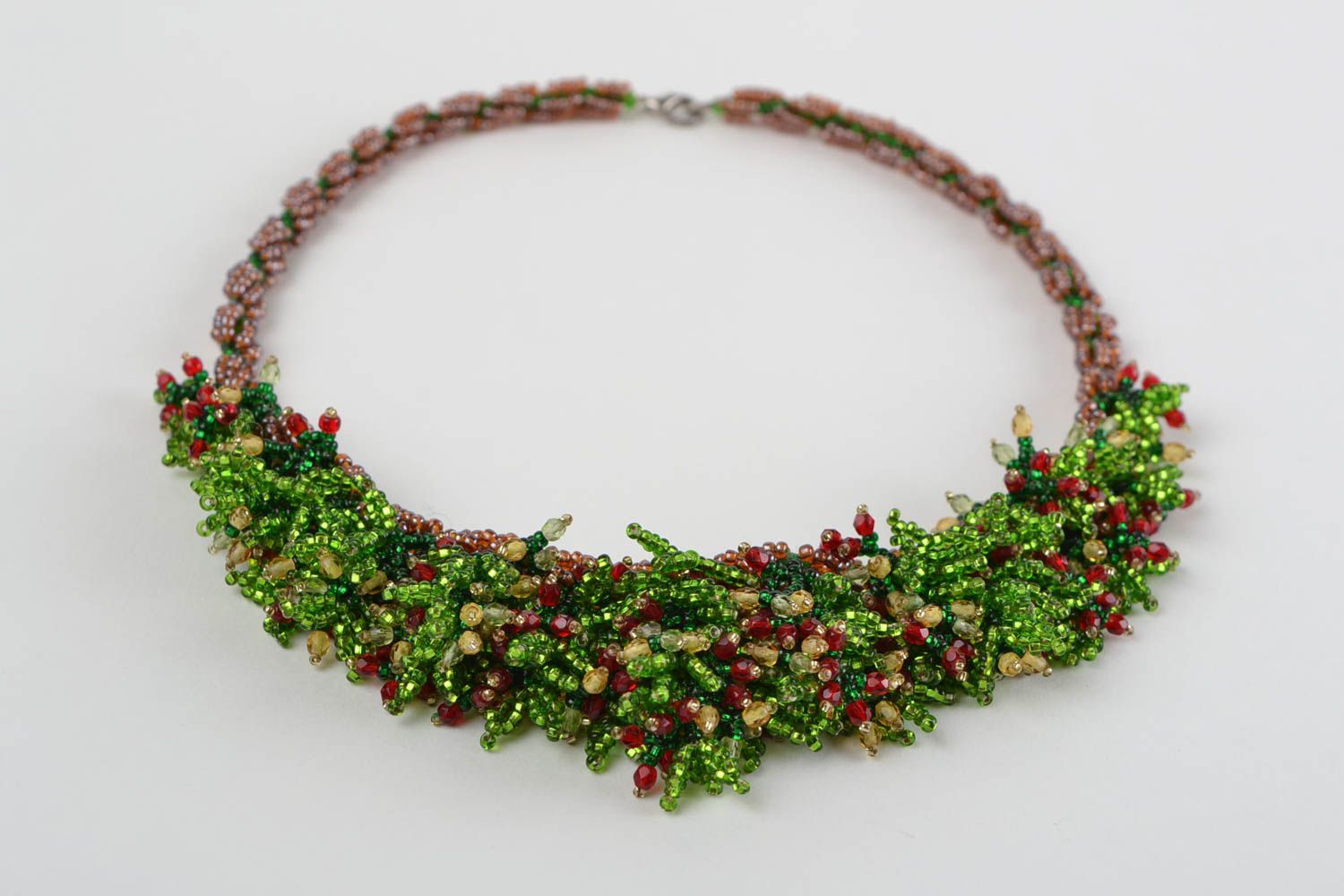 Beautiful handmade unusual stylish green necklace made of Czech seed beads photo 2