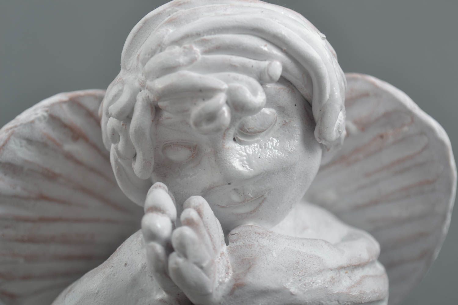 Figurine ange fait main Petite statuette blanche en argile Déco intérieur photo 4