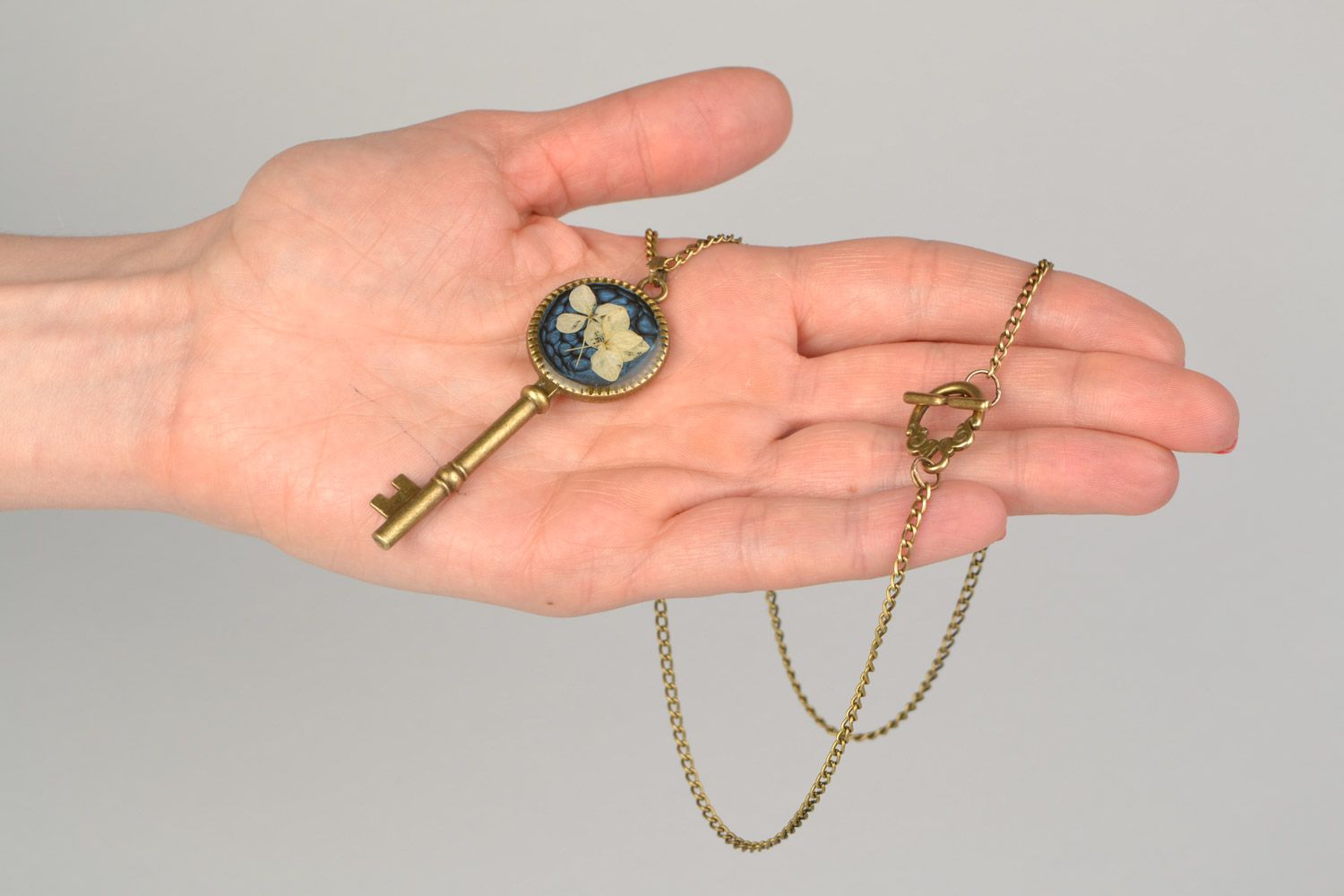 Handmade botanical pendant on long chain with hydrangeas flower coated with epoxy photo 2