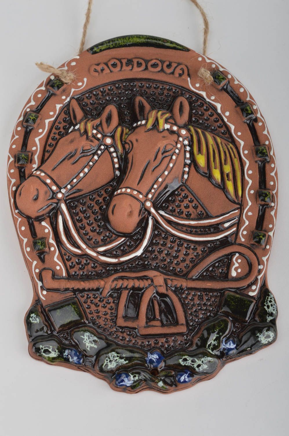 Tableau mural décoratif fait main en céramique original brun avec chevaux photo 5
