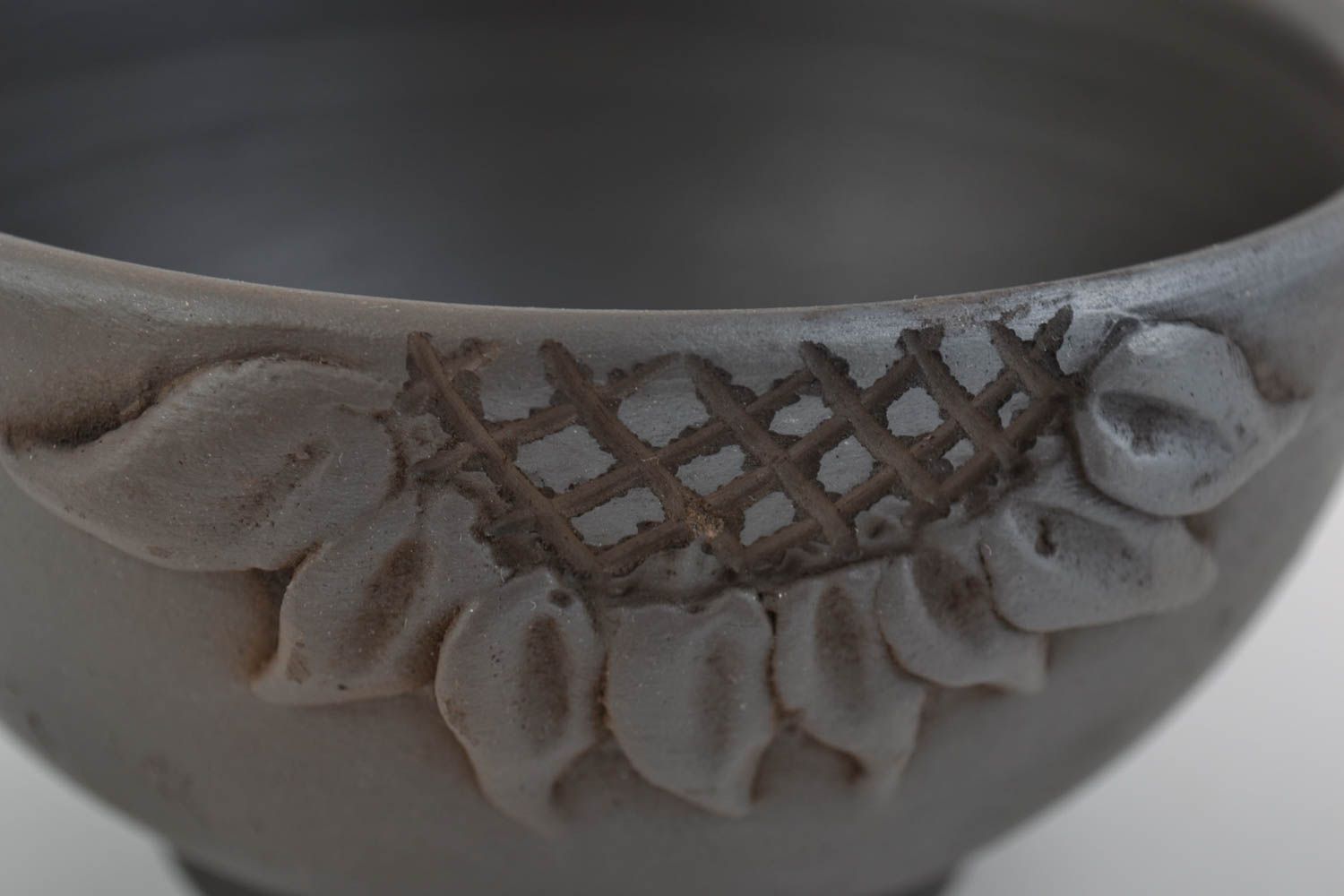 Пиала из чернодымленной керамики ручной работы красивая авторская 400 мл фото 3