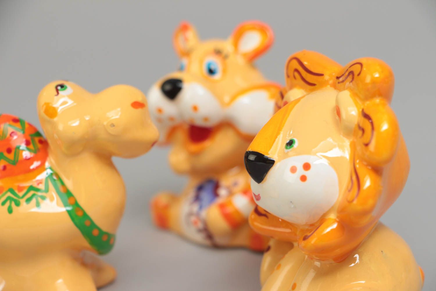 Figurines animaux en plâtre faites main lion chameau et chat 3 pièces originales photo 4