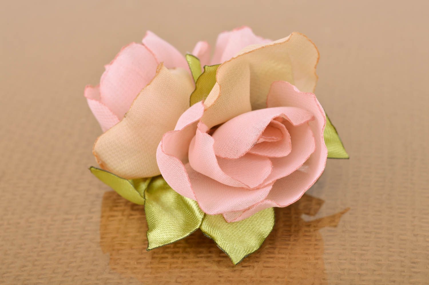 Handmade hair clip brooch with three chiffon and satin fabric pink rose flowers photo 2