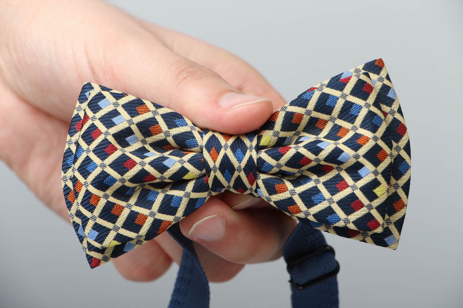 Fabric bow tie with fastener photo 4