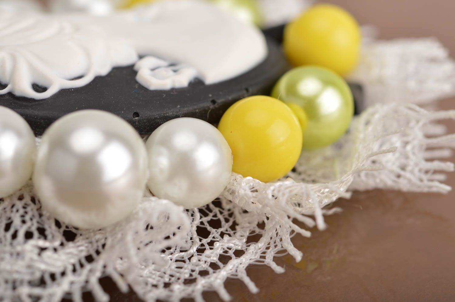 Broche camée faite main dentelle perles Bijou mode Accessoire pour femme photo 4