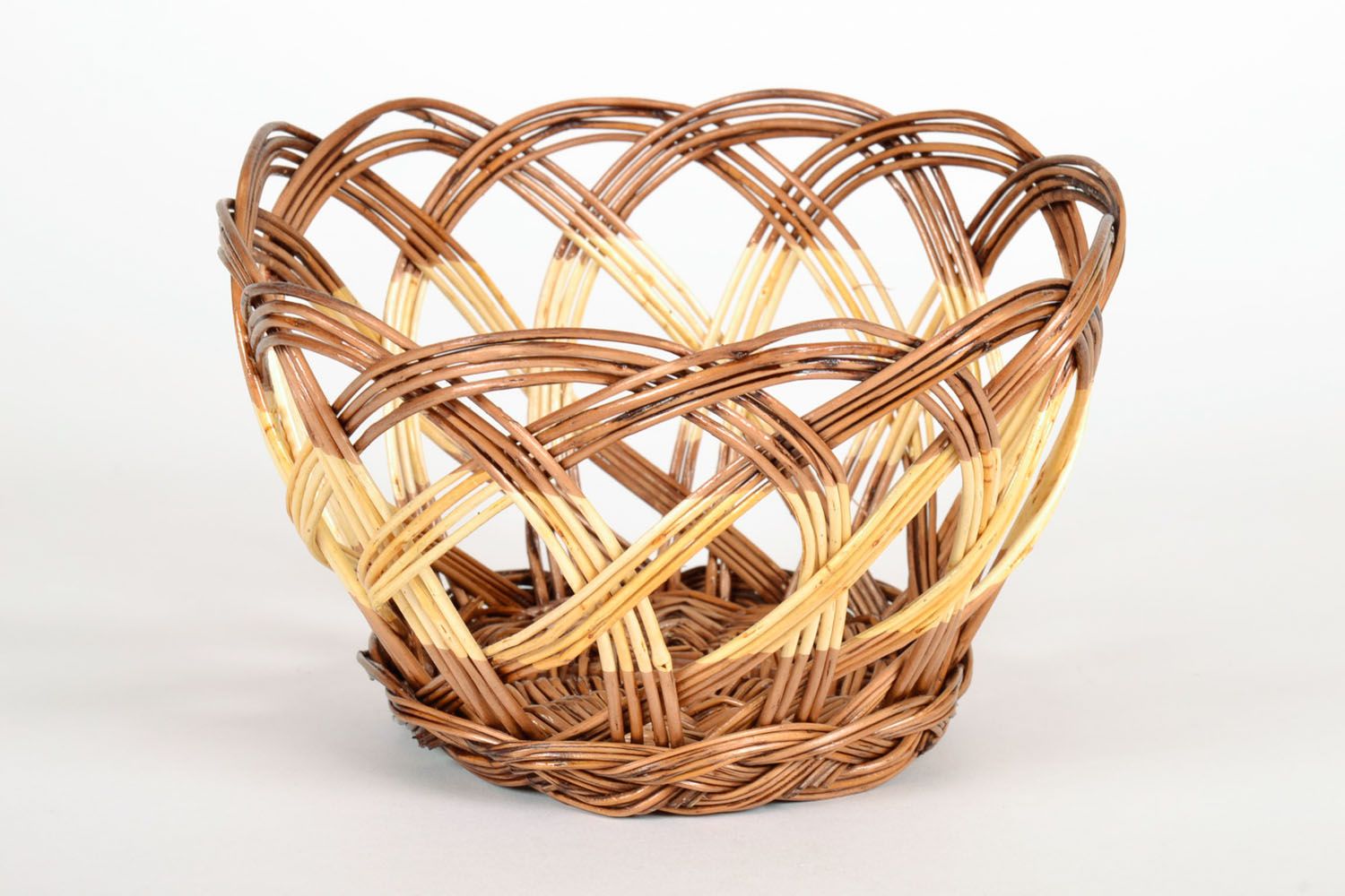 Woven basket for candies photo 3