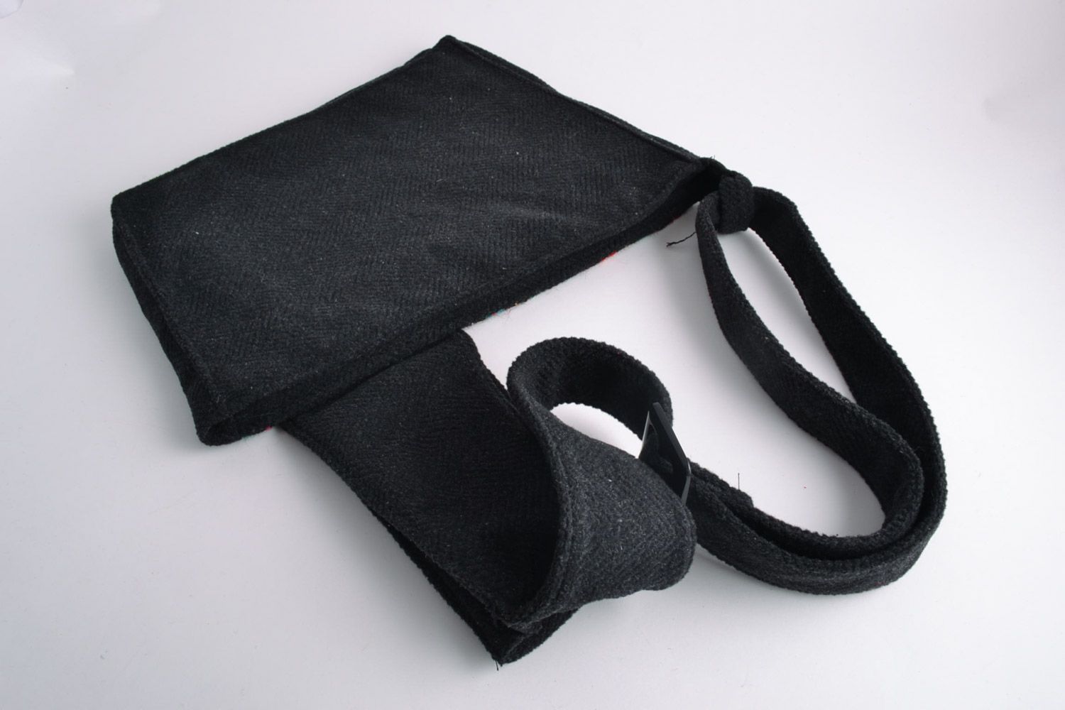 Handmade woolen fabric handbag with long handle in casual style for women photo 4