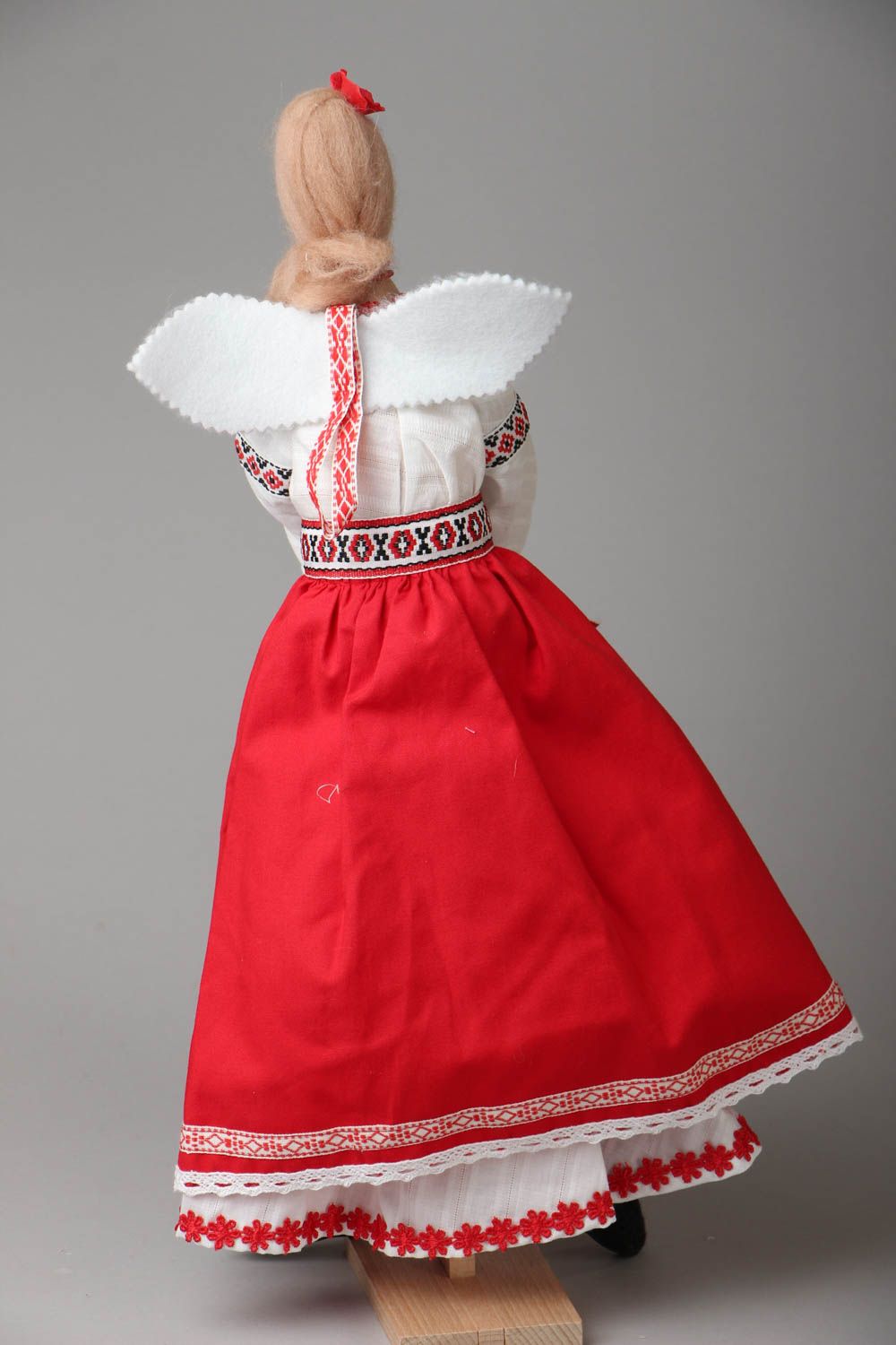 Кукла в национальном костюме  фото 3