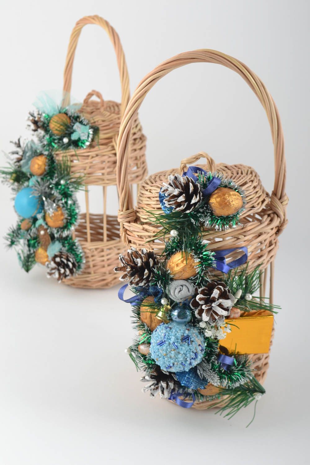 Beautiful handmade designer woven Easter basket with handle and lid photo 1