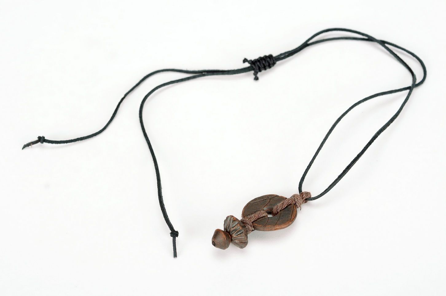Pendant made of red clay photo 1