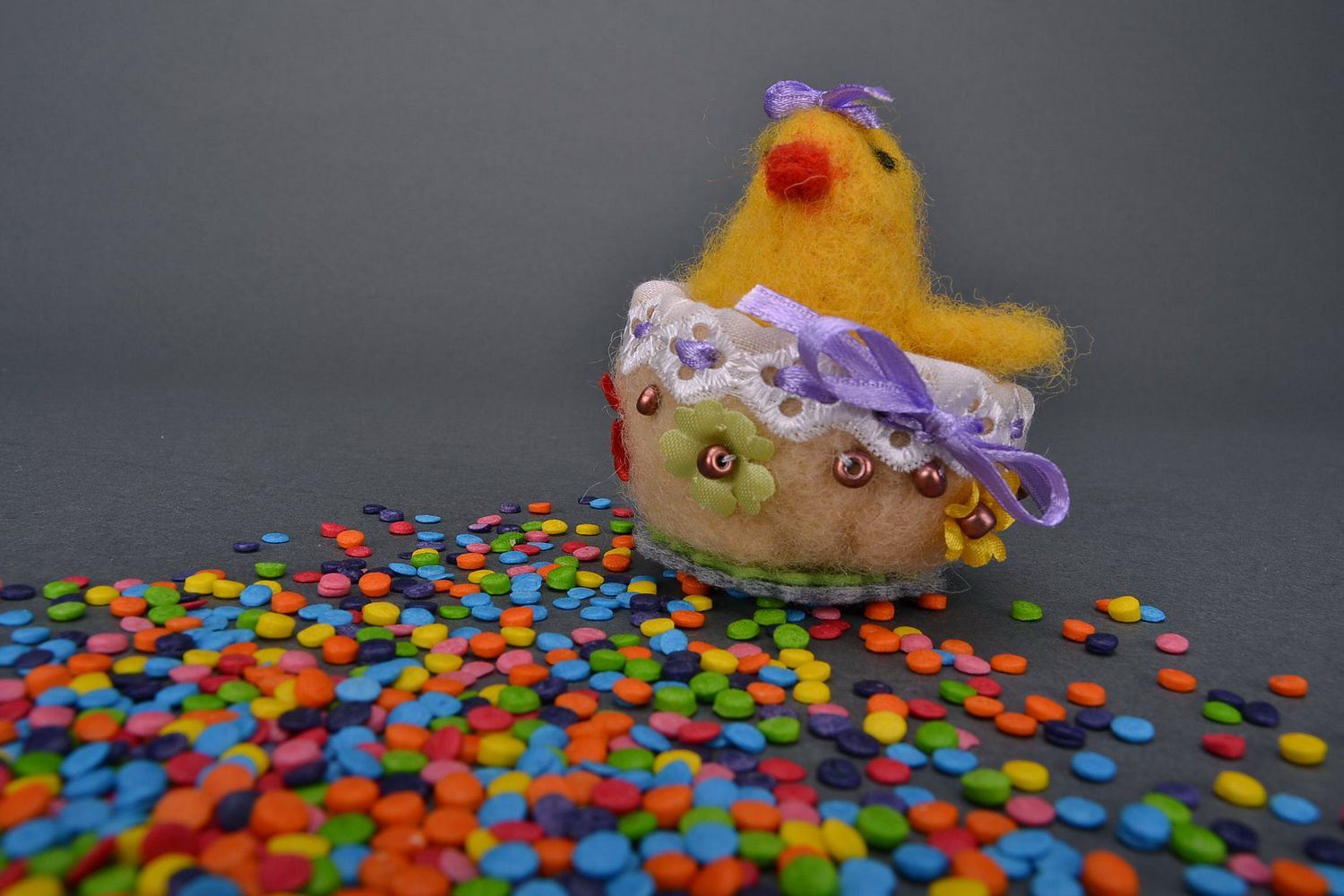 Шерстяная игрушка Цыпленок в половинке яйца фото 5