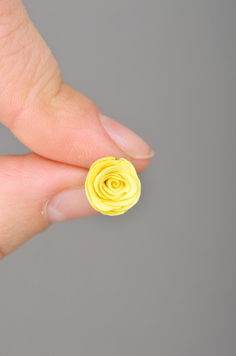 Handmade polymer clay flower stud earrings in the shape of yellow roses photo 2