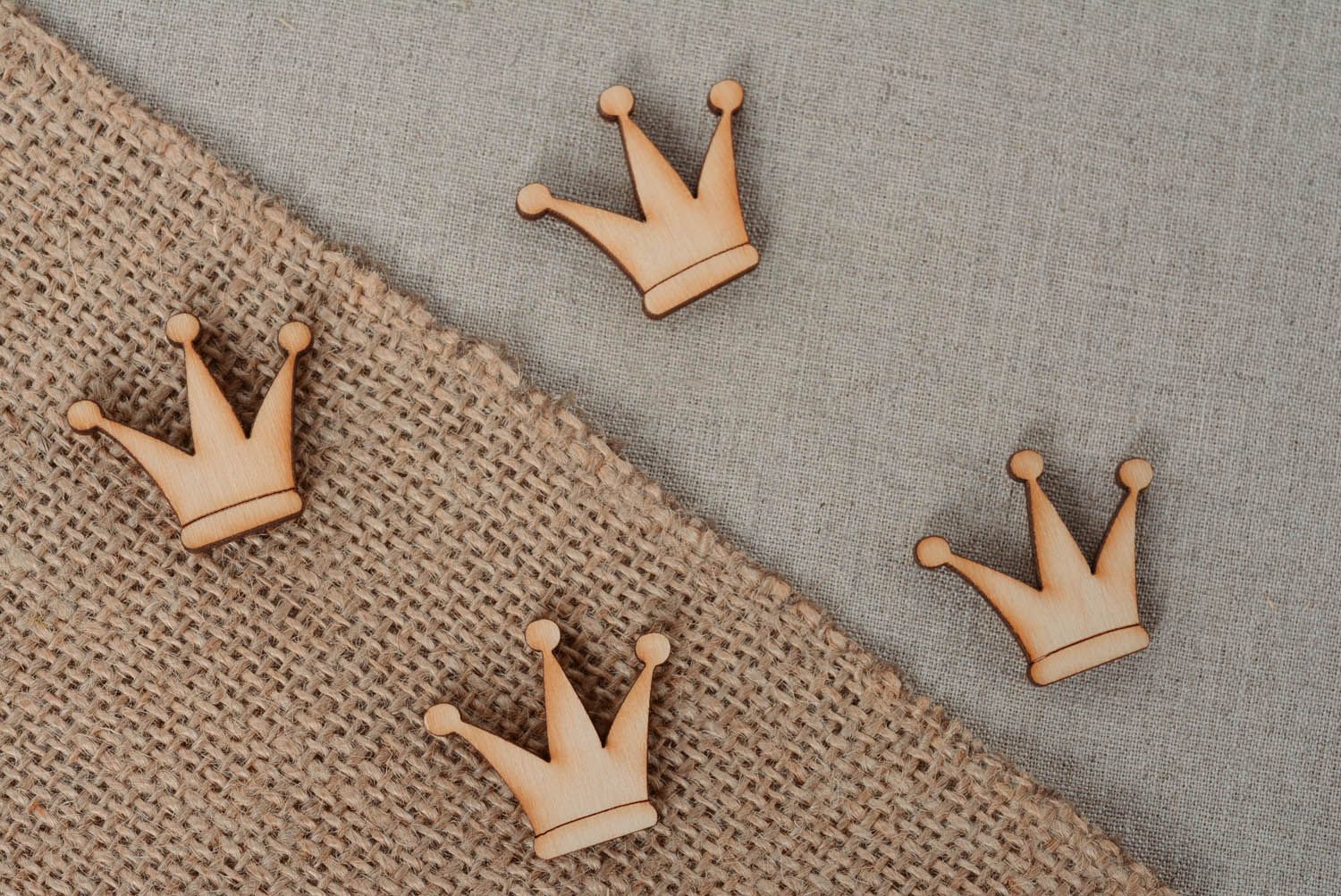 Blanks in the shape of crowns photo 2
