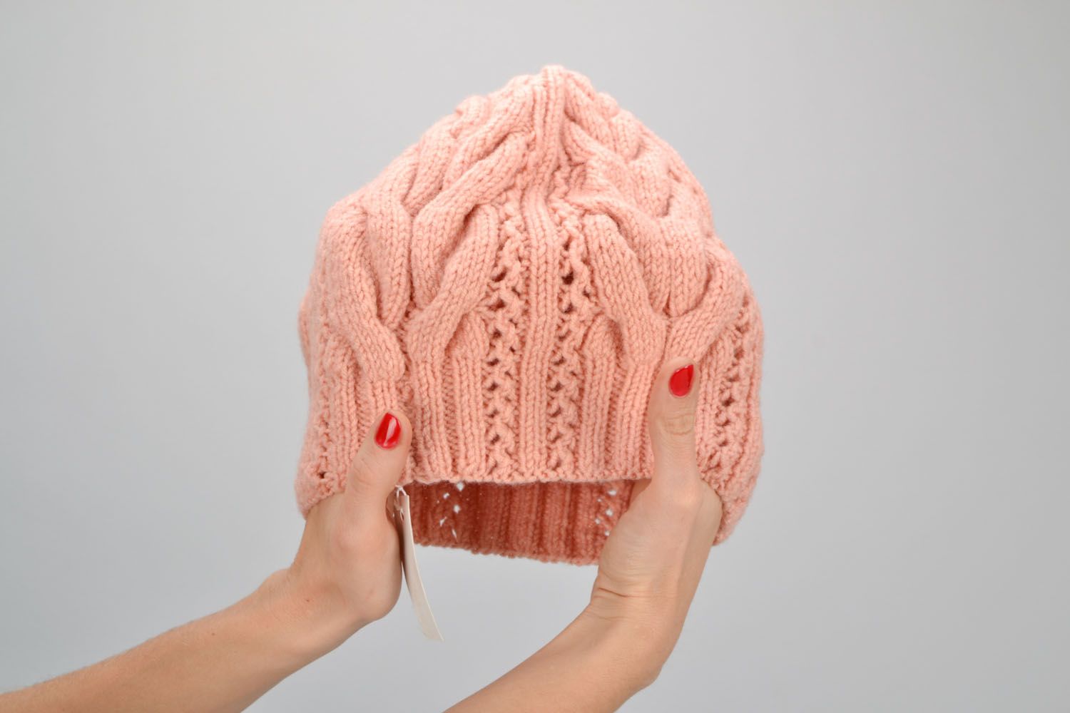 Bonnet tricoté rose fait main photo 2