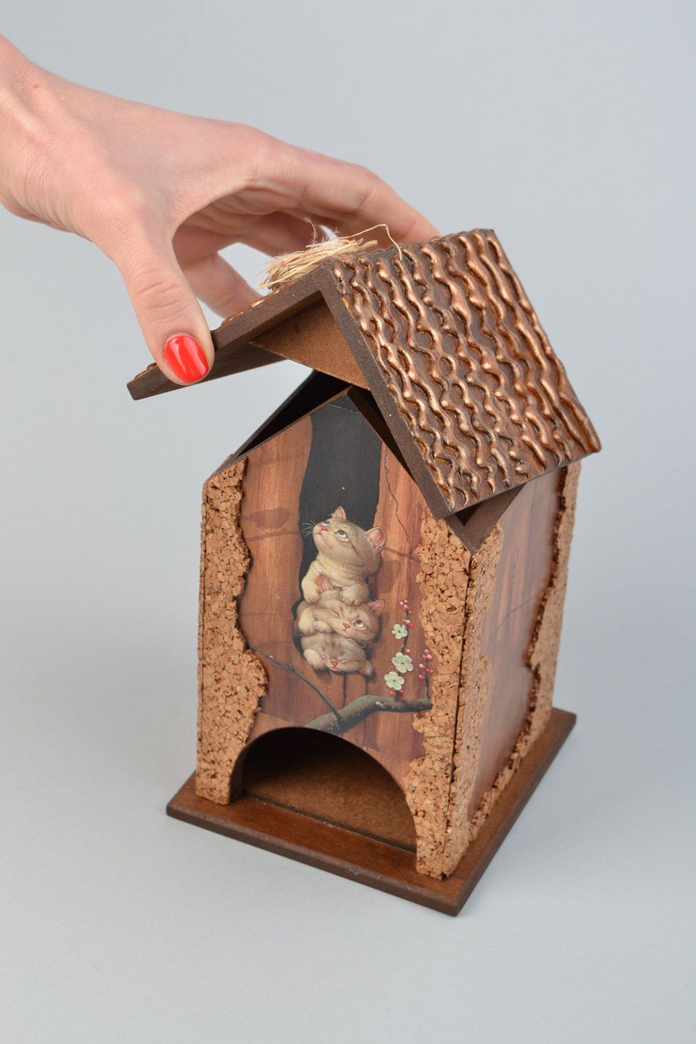 Beautiful decoupage tea bag box hand made of MDF in the shape of house with kittens photo 2