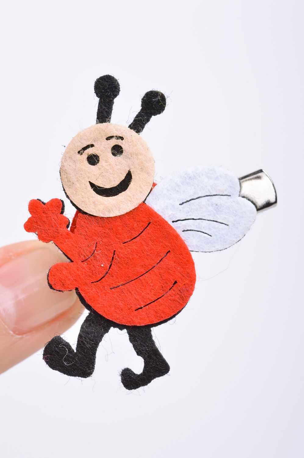 Handmade funny hair clips sewn of felt Cute Bees 2 items for baby girl  photo 3