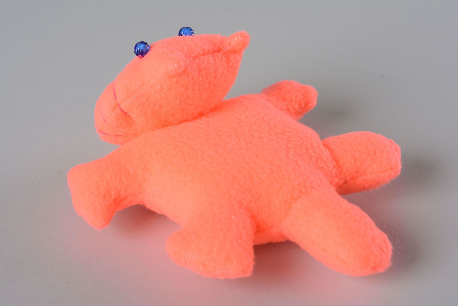 Мягкая игрушка из флиса Розовый котик фото 2