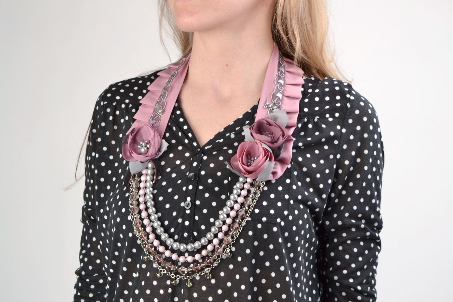 Massives handgemachtes lila Collier aus Glasperlen und Chiffon handmade für echte Mode Damen foto 1