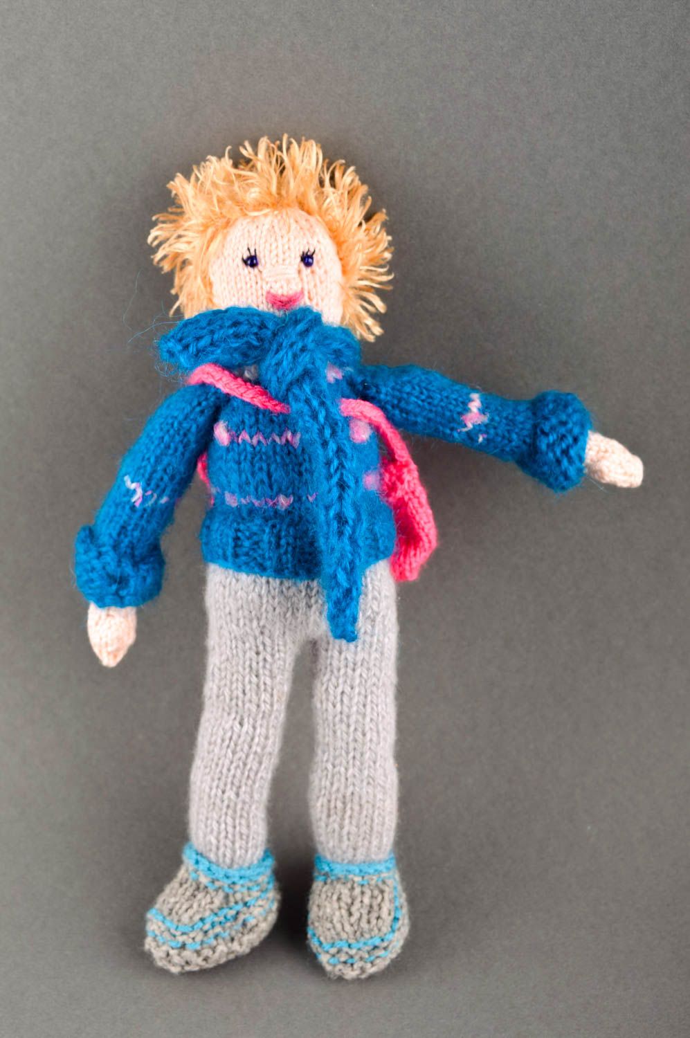 Poupée tricotée Jouet fait main design original déco Cadeau pour enfant photo 1