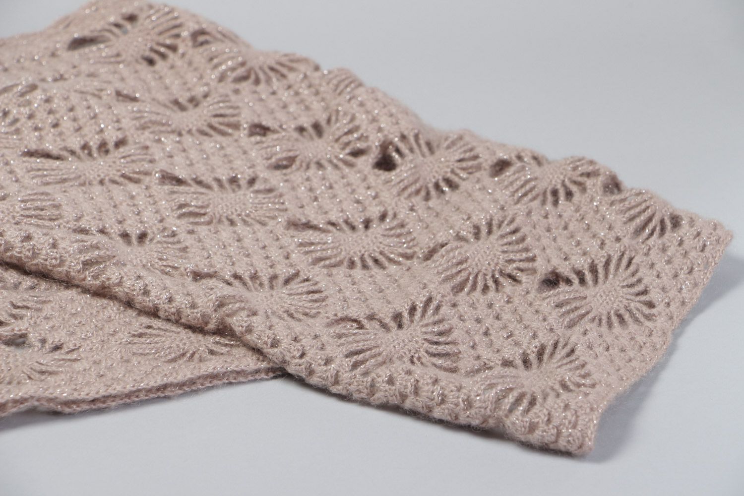 Warmer gehäkelter handmade Schal aus Wolle und Angora für Schultern oder Hals foto 4