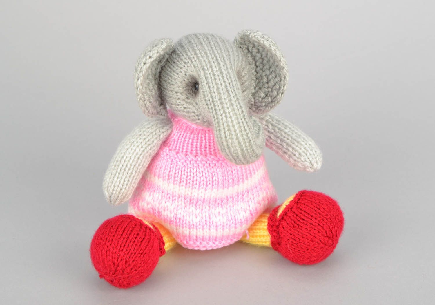 Knitted handmade toy photo 3