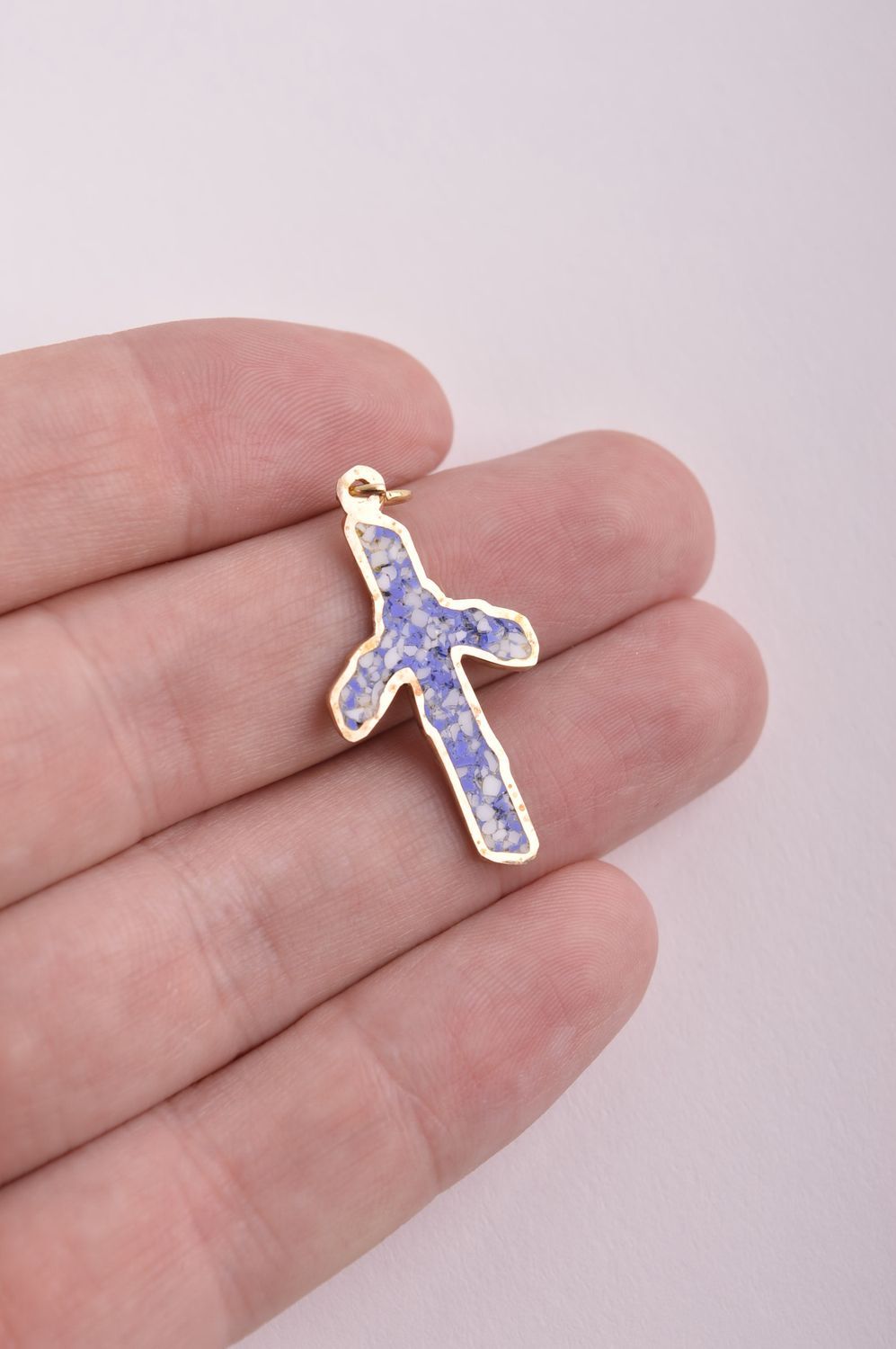 Pendentif croix fait main Bijou croix bleu-blanc mosaïque Idée cadeau original photo 5
