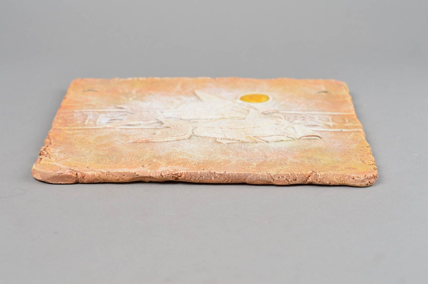 Керамическая плитка зодиакальное панно с изображением рыб из глины ручная работа фото 3
