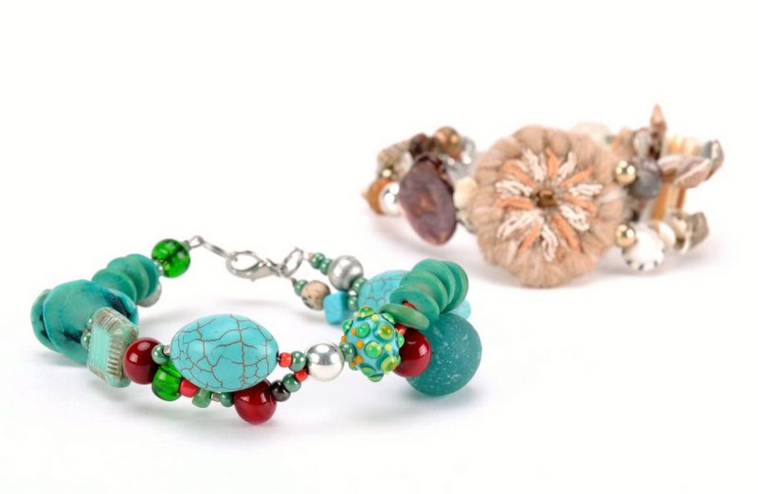 Bracelet fait main en pierres naturelles et perles de verre photo 1