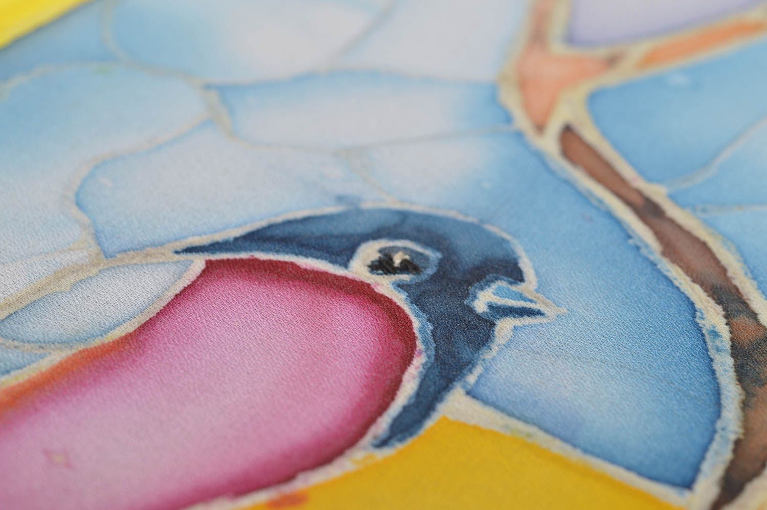 Картина в технике холодный батик тканевая ручной работы авторская Снегири фото 4
