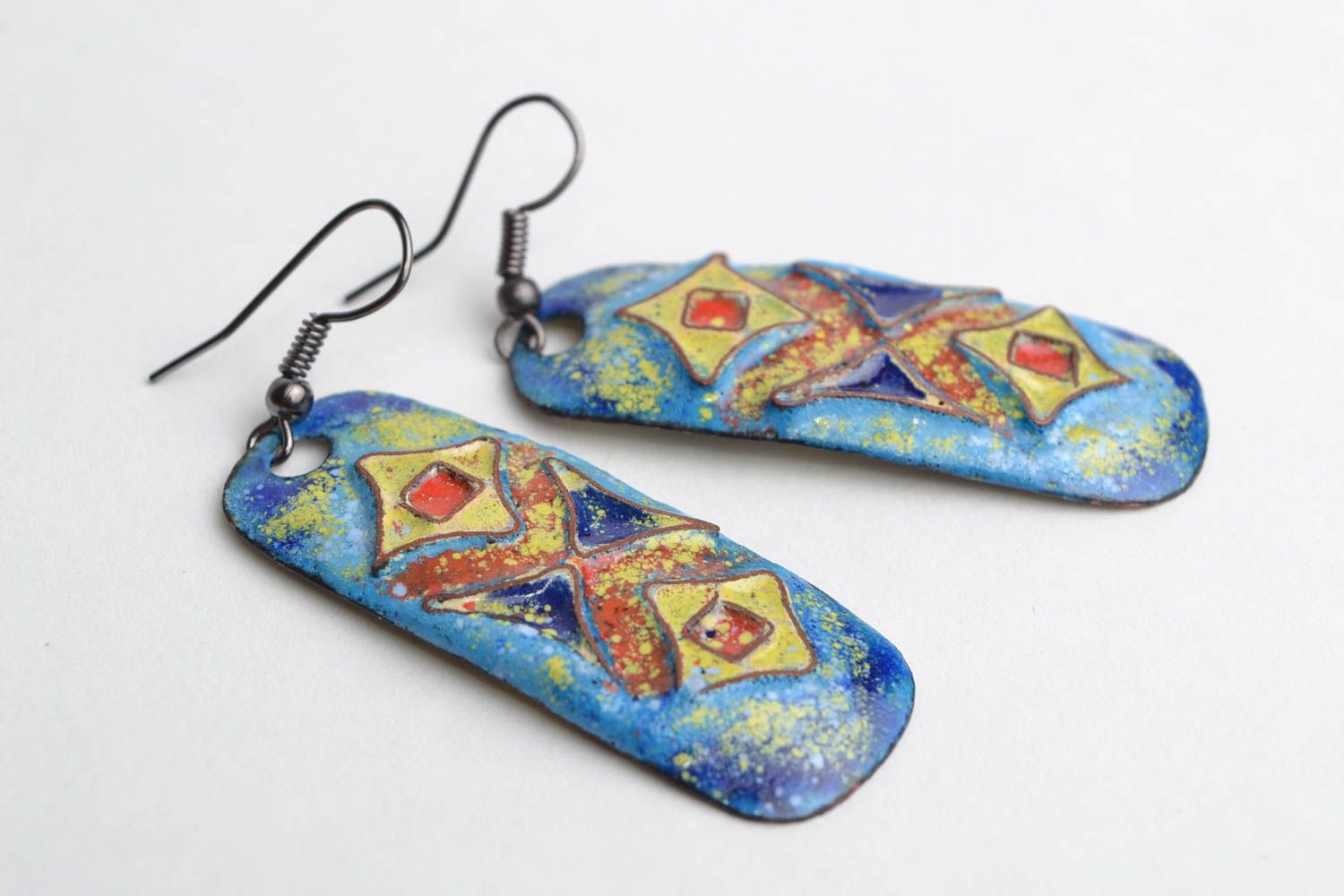 Handmade unusual long dangling blue enameled copper earrings with relief pattern photo 3