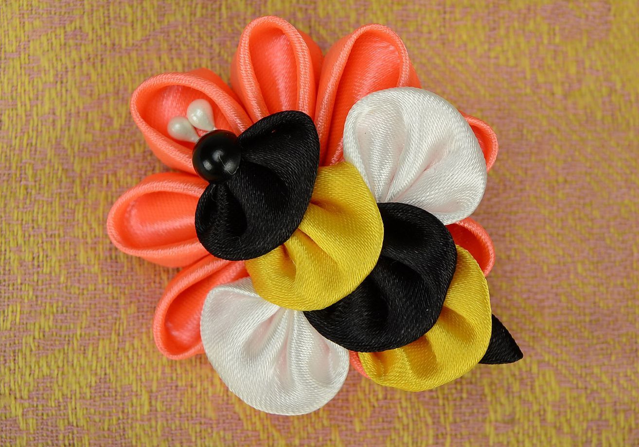 Decorative barrette made from satin ribbons photo 5
