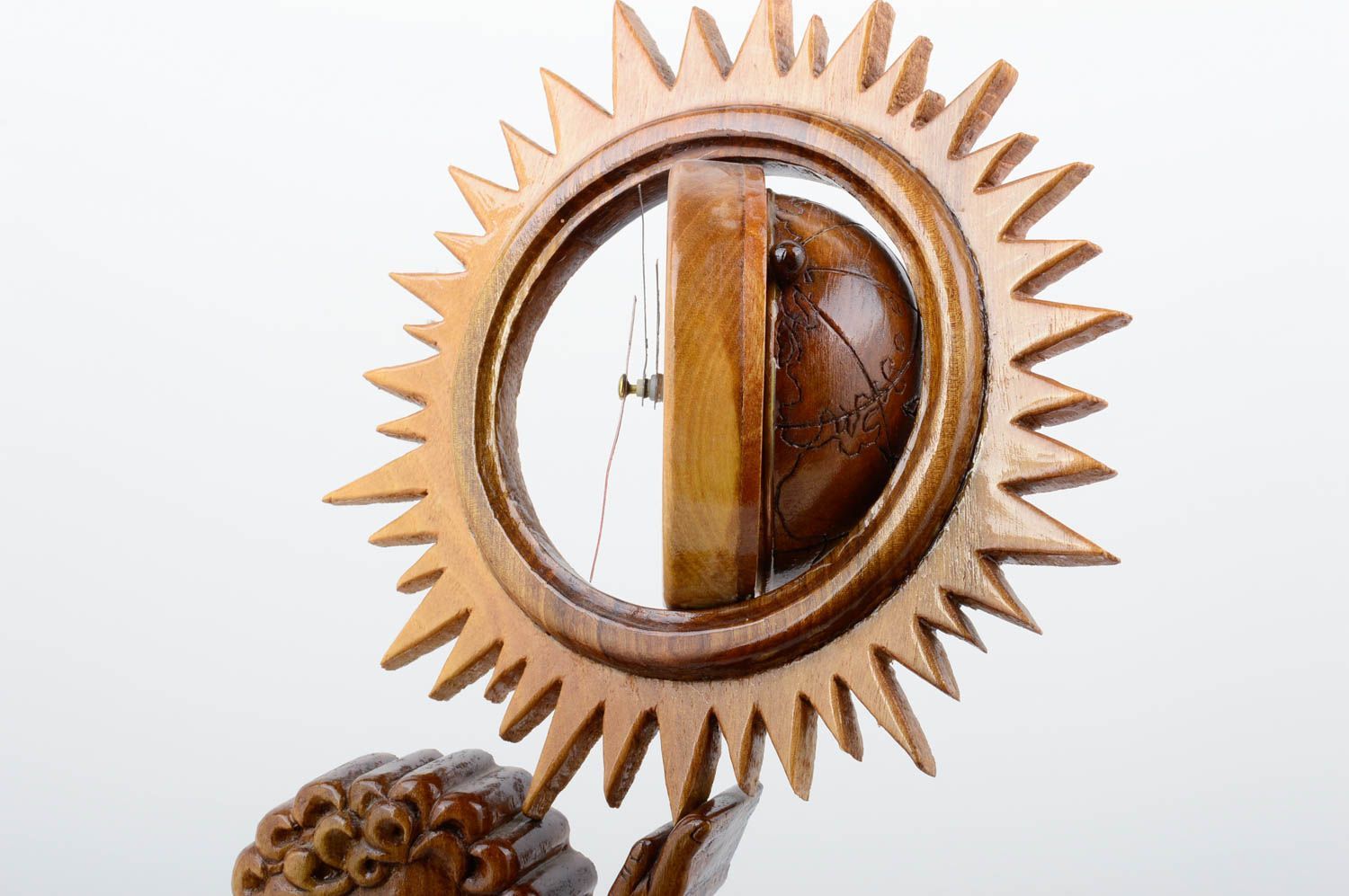 Reloj de mesa hecho a mano de madera decoración de interior regalo original foto 4