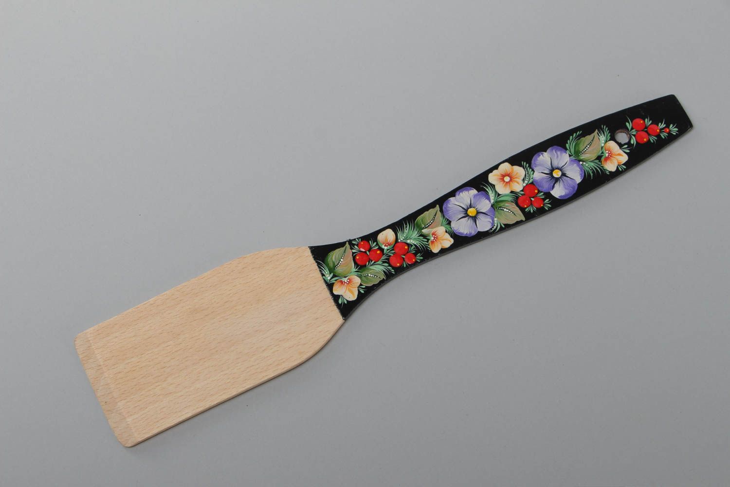 Деревянная лопатка для кухни с росписью в этническом стиле средняя ручной работы фото 2