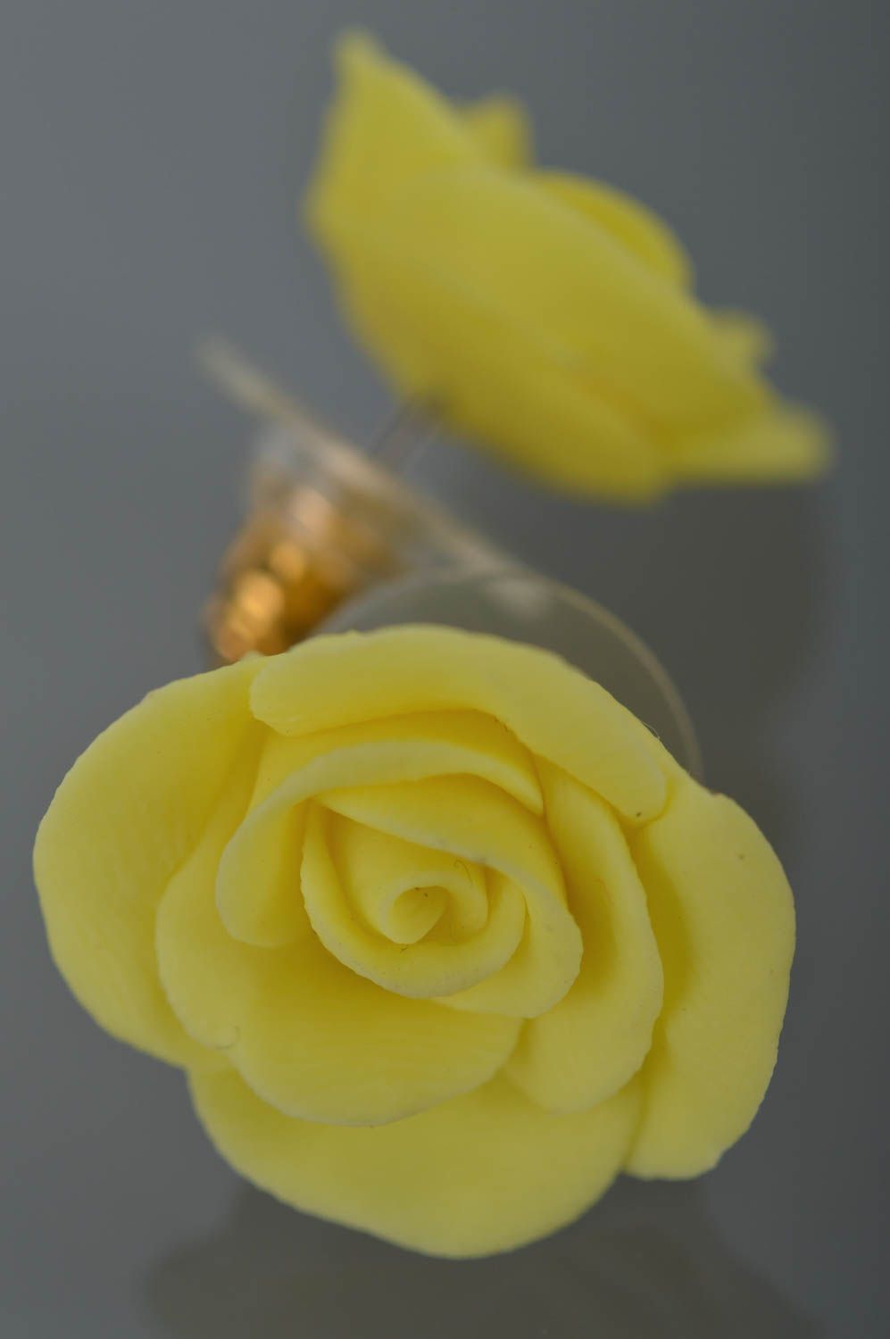 Авторское украшение из полимерной глины серьги гвоздики желтая роза хенд мейд фото 4