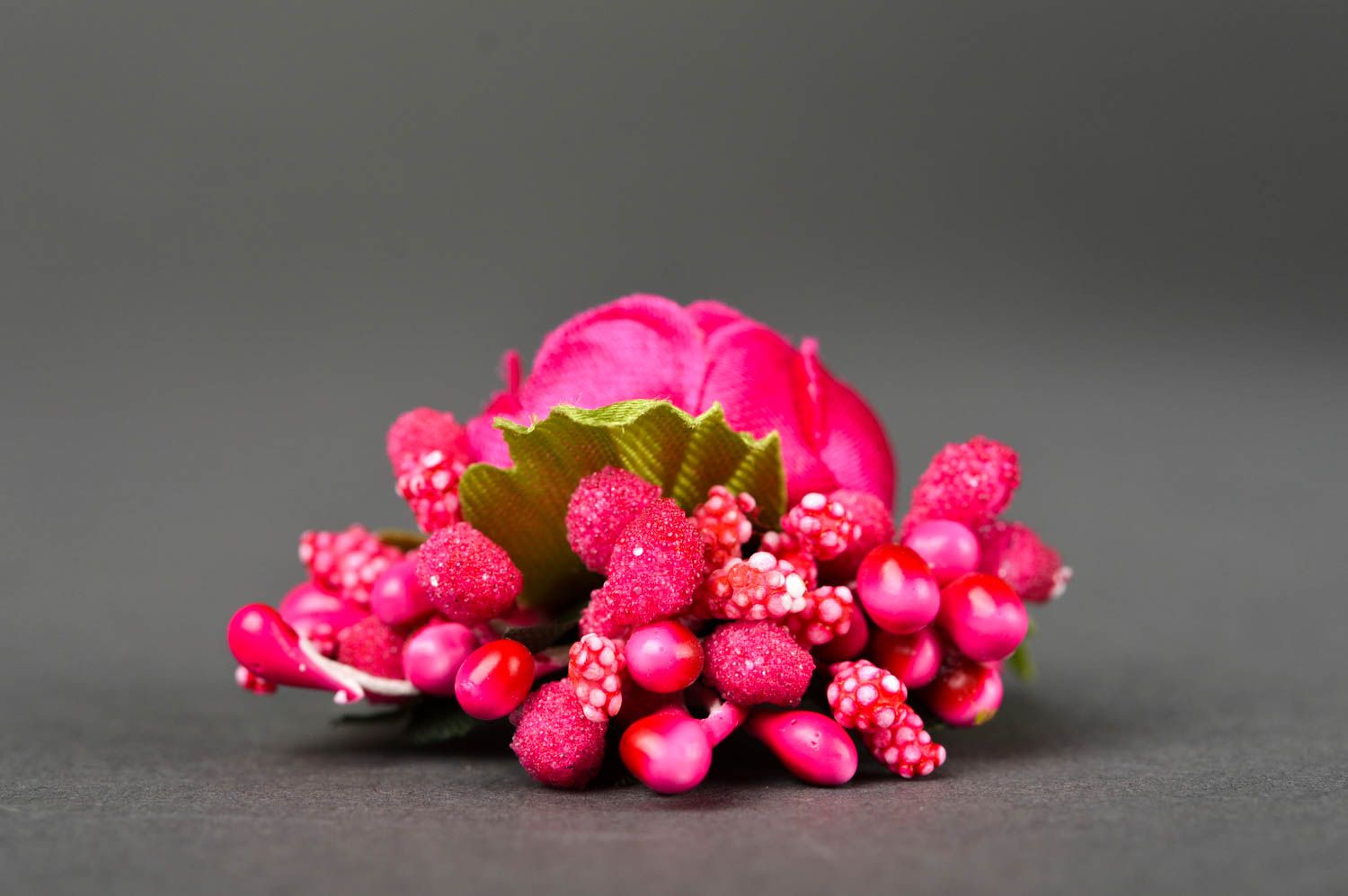 Peigne cheveux fait main Accessoire coiffure rose avec fleur Cadeau fille photo 4