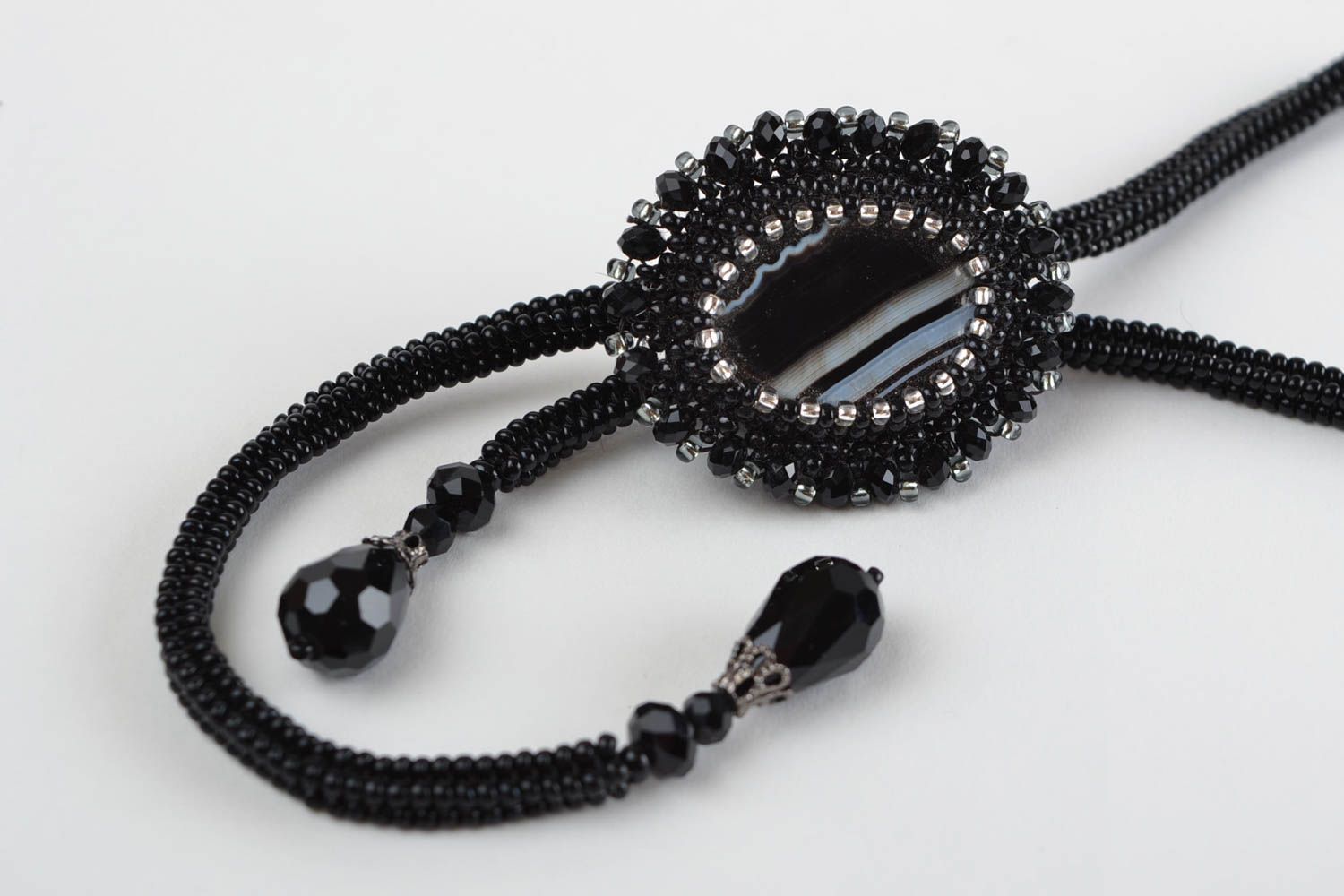 Long collier lariat en perles de rocaille noir avec cabochon ovale fait main photo 4