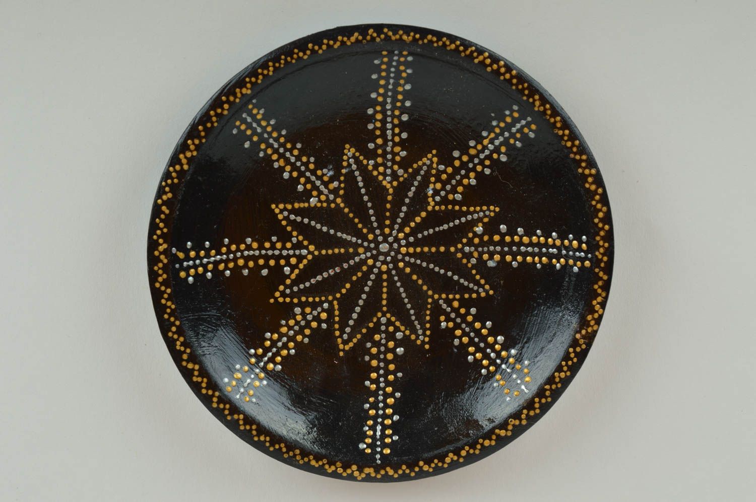 Декоративная тарелка из глины ручной работы настенная с росписью Звездное сияние фото 2