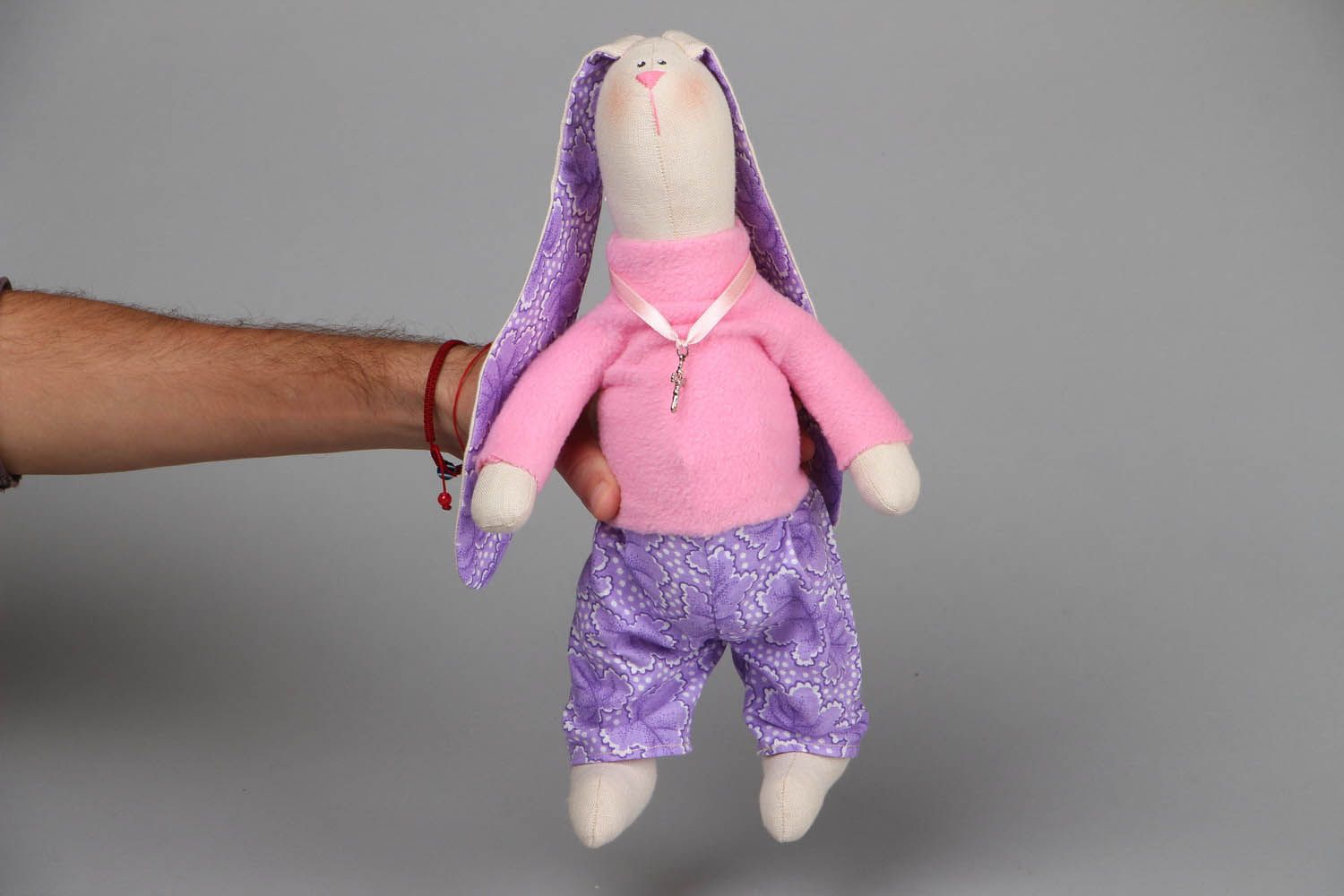 Текстильная игрушка Модный заяц фото 4