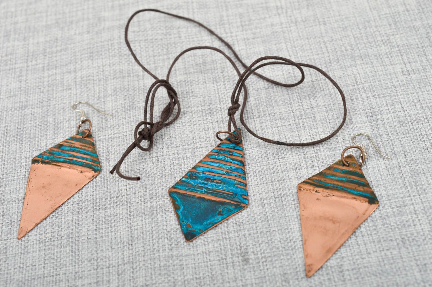 Handmade designer jewelry set beautiful stylish pendant copper earrings photo 2