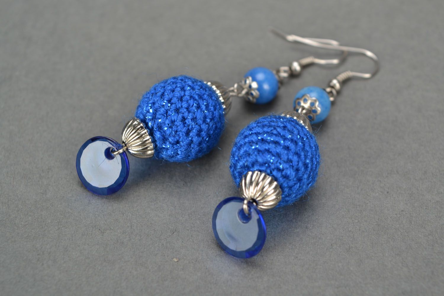 Blue earrings with pendants photo 5