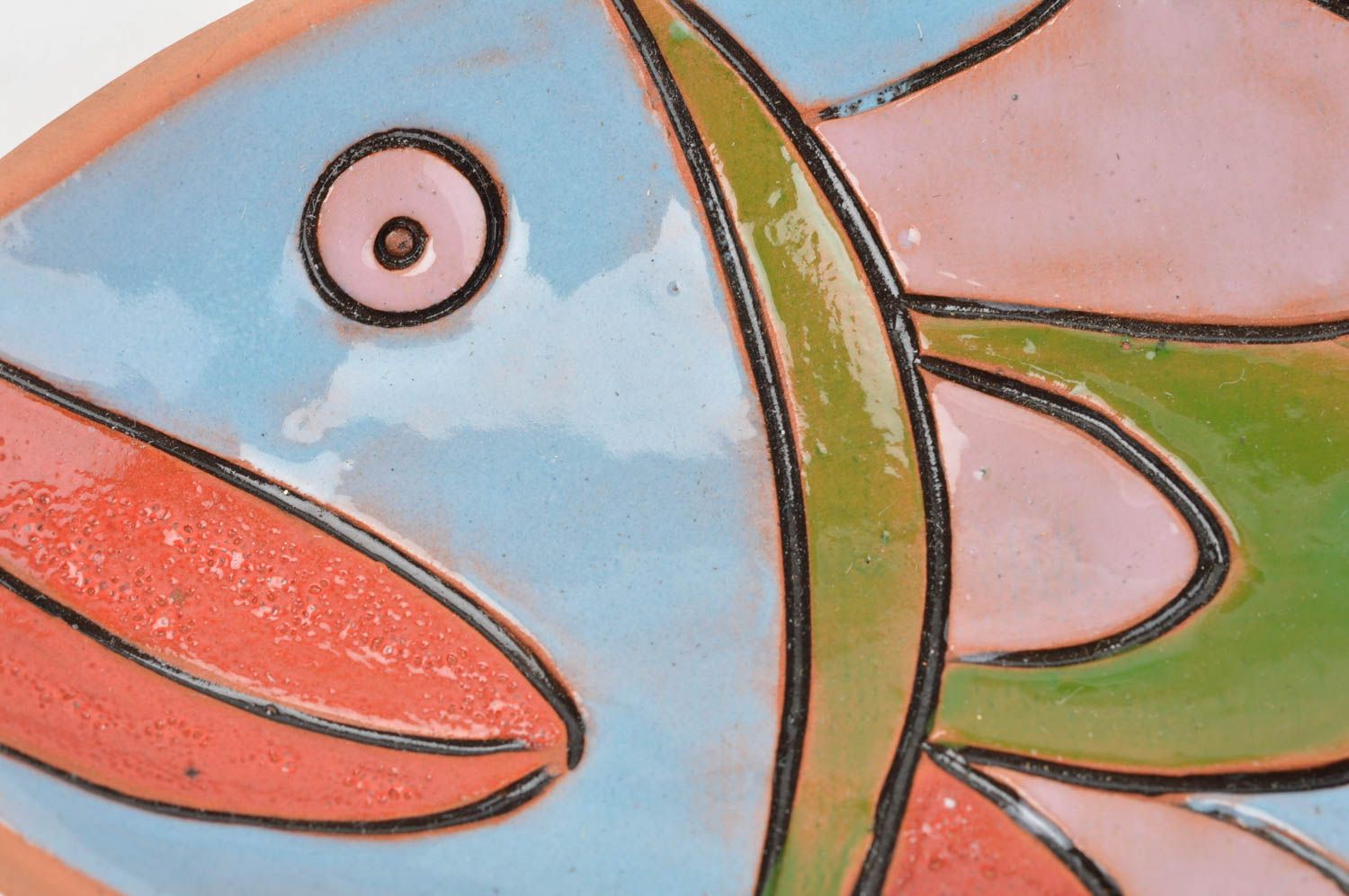 Schöner dekorativer Teller aus Ton Fisch mit Bemalung künstlerische Handarbeit foto 5