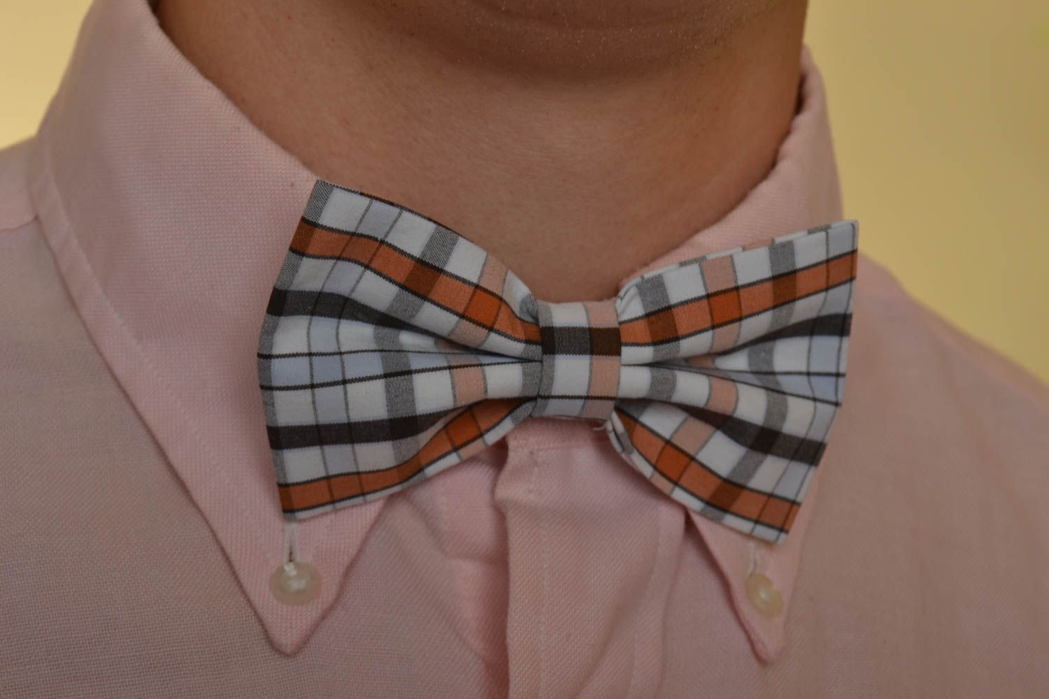 Beautiful handmade checkered cotton fabric bow tie adjustable size photo 1