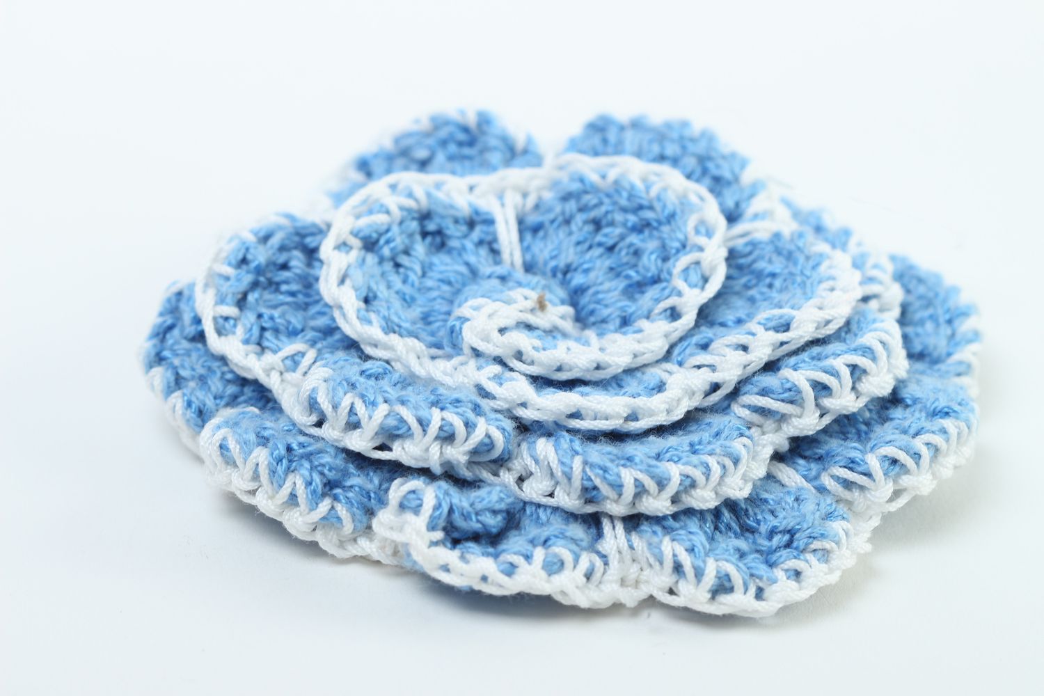 Handmade crocheted flower for jewelry making art supplies crochet brooch photo 3
