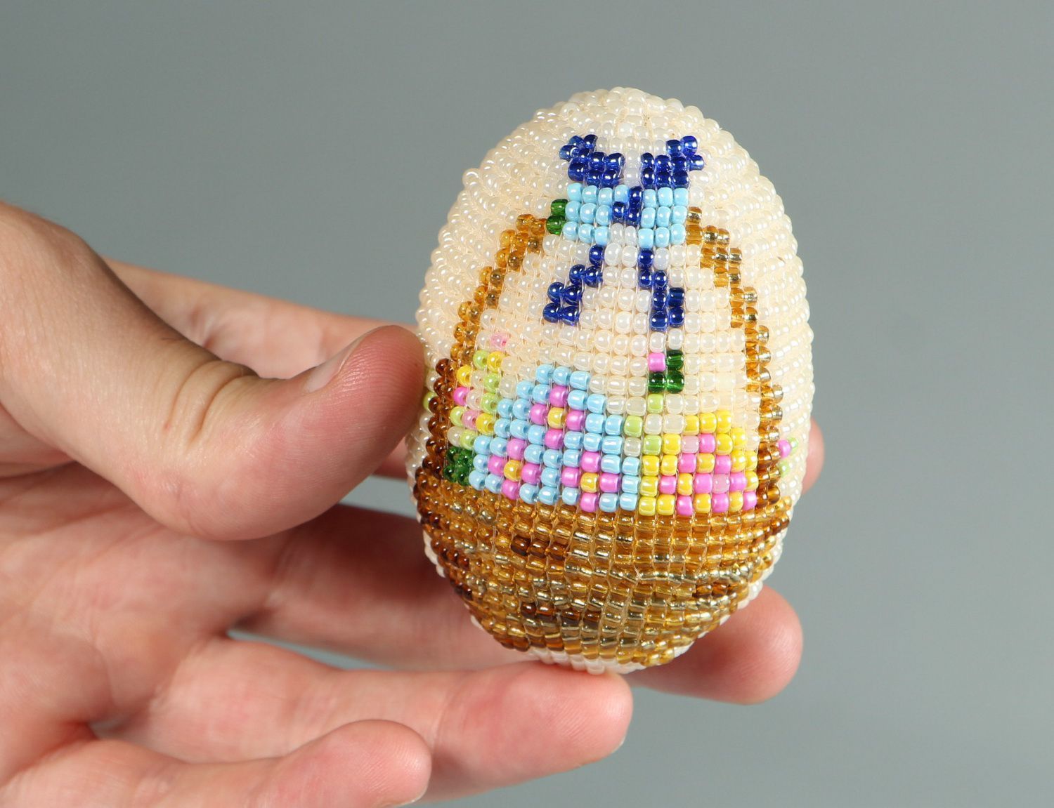Easter egg decorated with beads photo 4