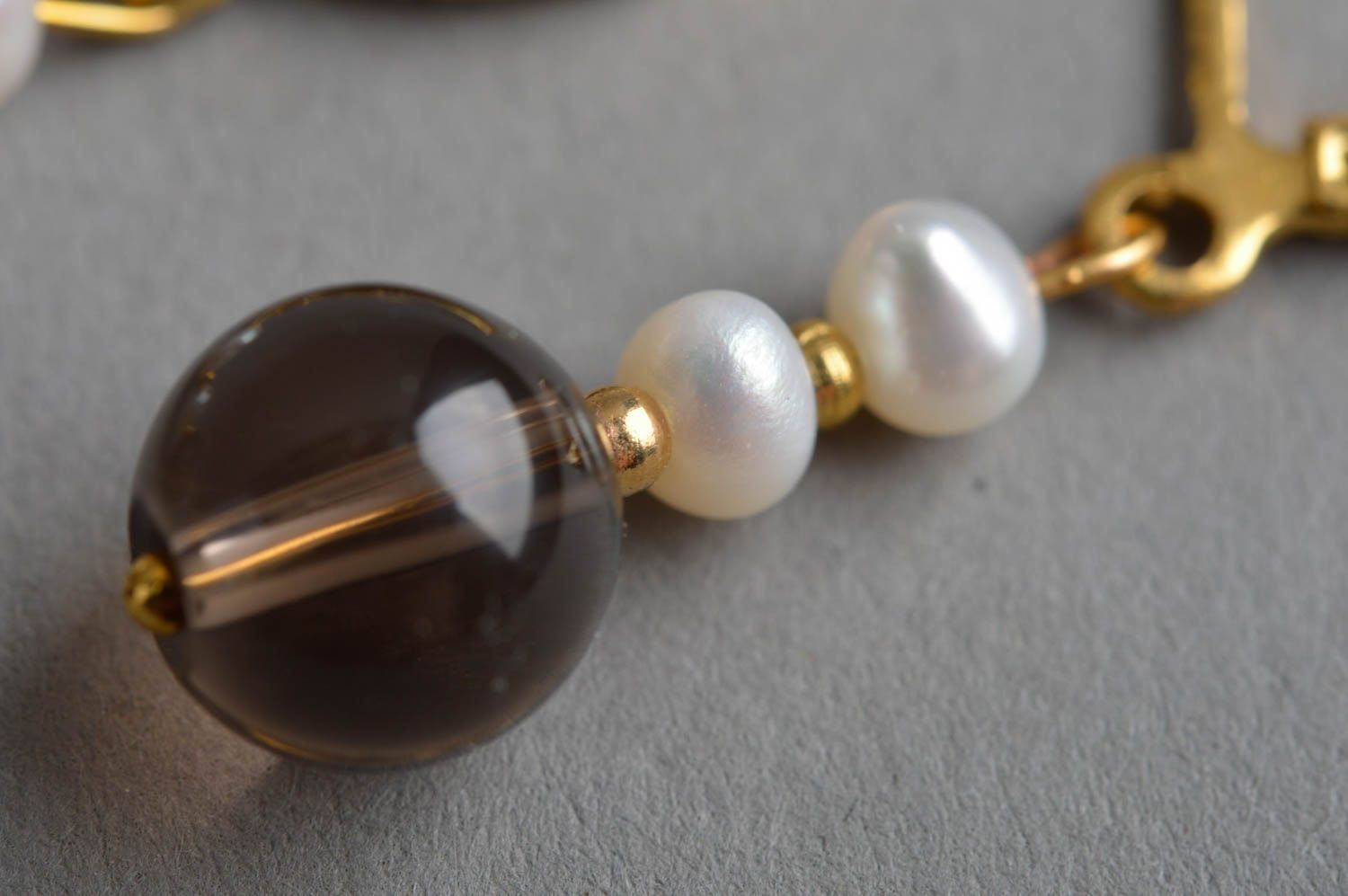 Boucles d'oreilles en quartz et perles d'eau douce faites main pendantes photo 5