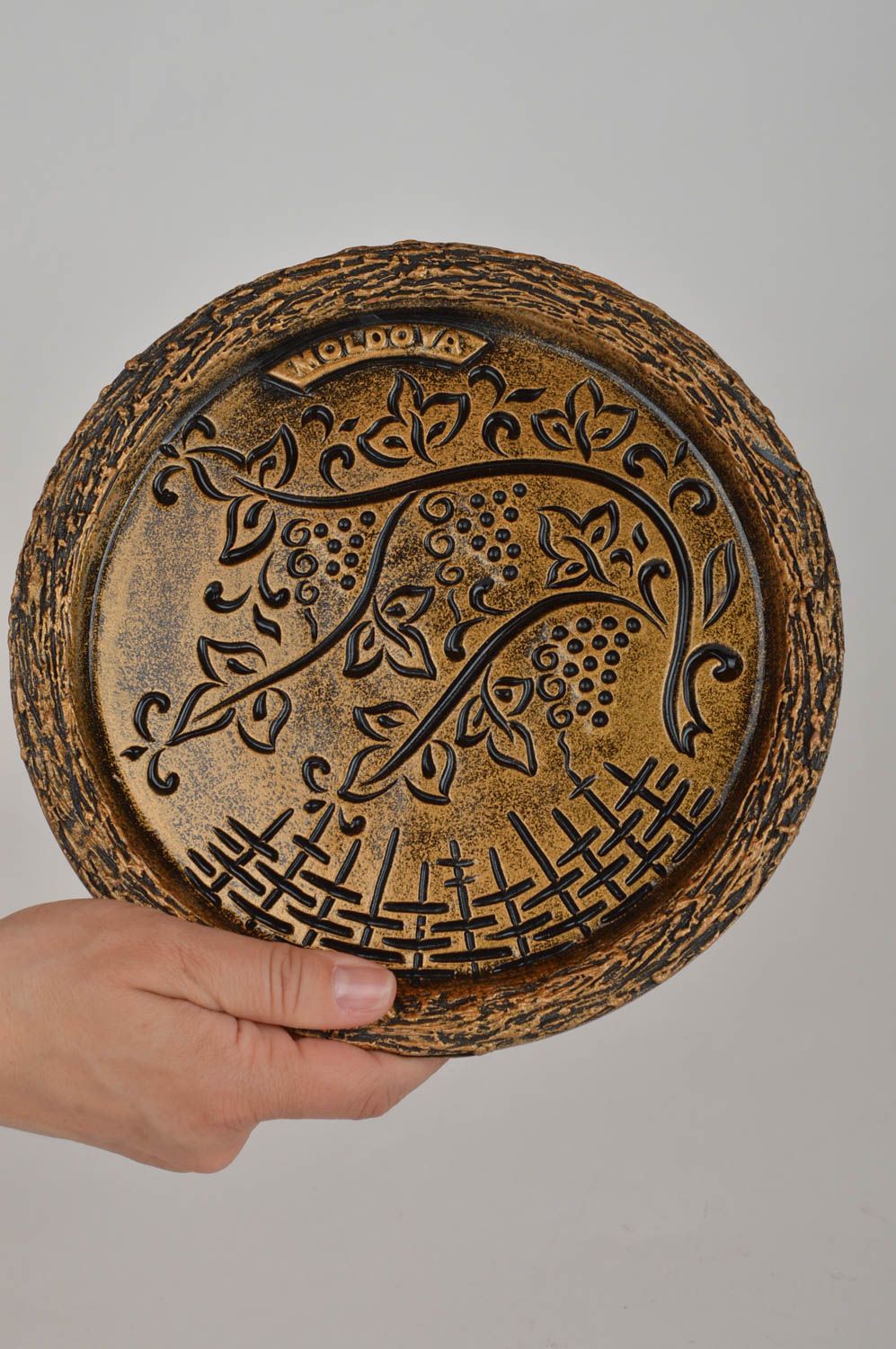 Керамическая тарелка декоративная настенная круглое панно ручной работы фото 3