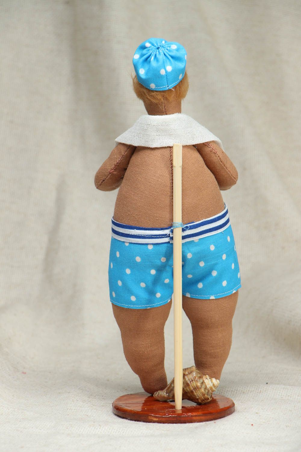 Дизайнерская кукла ручной работы Пляжник в голубом фото 3
