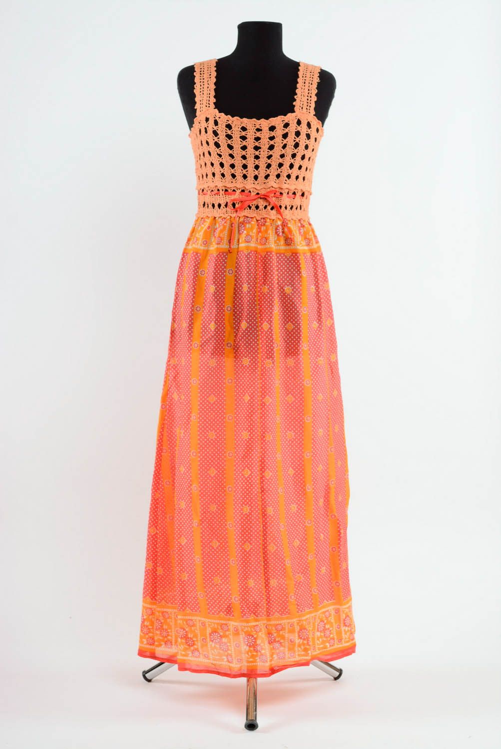 Robe couleur corail en acrylique tricotée à main photo 1