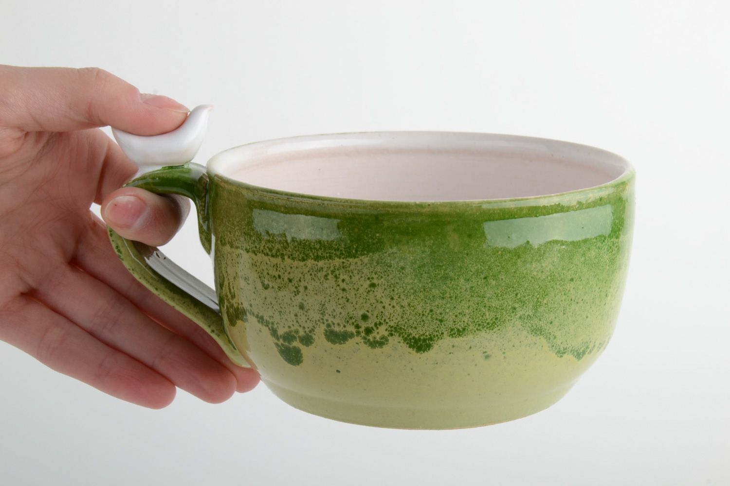 Tasse en céramique faite main peinte d'émail couverte de glaçure verte originale photo 5