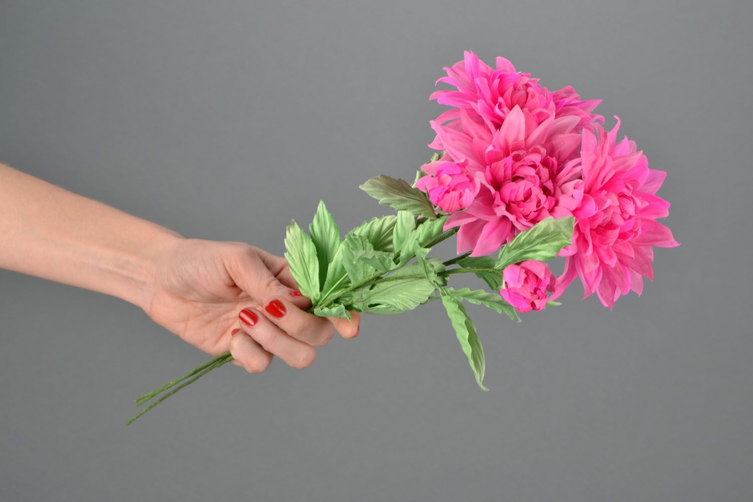 Bouquet of artificial flowers photo 2